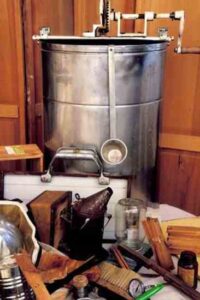 Natural Beekeeping in Your Backyard Image